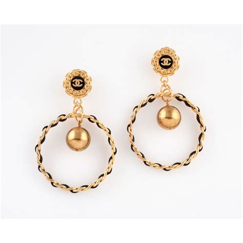 boucle d'oreille chanel creole|Boucles d'oreilles .